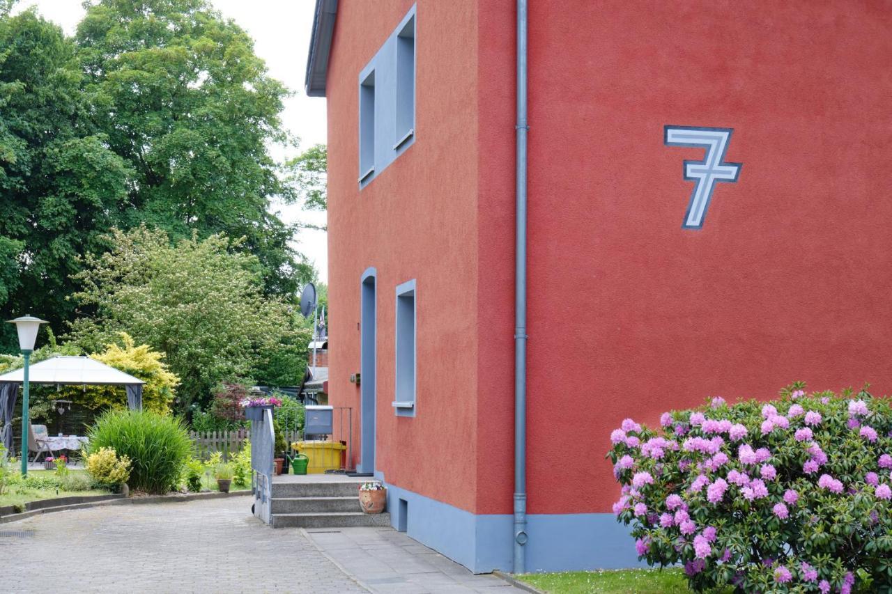 Ferienwohnung Mitten Im Pott Bottrop Exterior foto